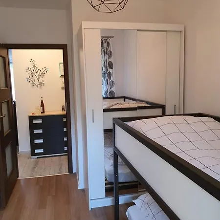 Apartament Pod Lasem *